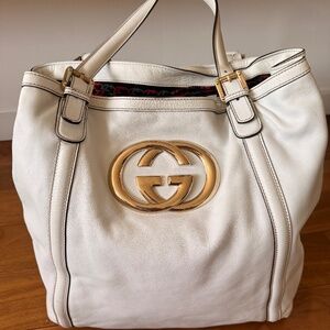 GUCCI LEATHER TOTE BAG, WHITE, PRINTED LOGO LINING, ZIPPER POCKET INSIDE
